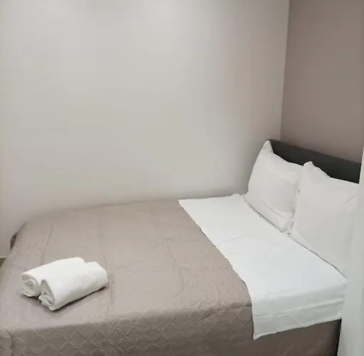 Emplacement De Premier Ordre En Bas Des Plages Et Des Commerces Ζουάν λε Πιν